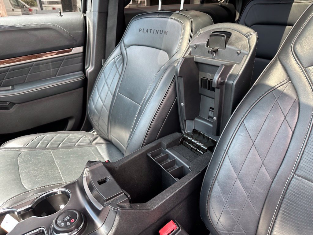 Used 2017 Ford Explorer Platinum AWD/4WD image 21