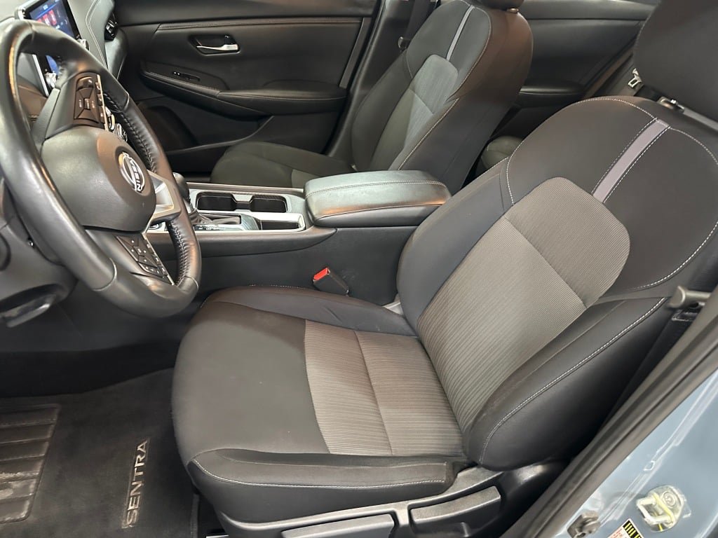 Used 2024 Nissan Sentra SV w/ All-Weather Package FWD image 6