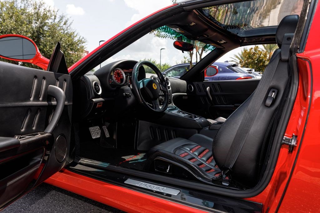 Used 2005 Ferrari 575M Maranello Superamerica RWD image 26