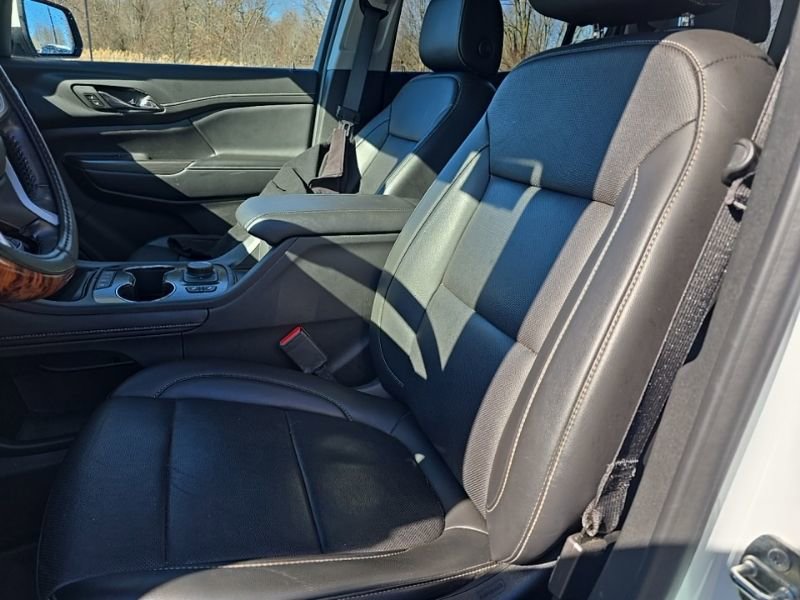 Used 2021 GMC Acadia SLT image 10