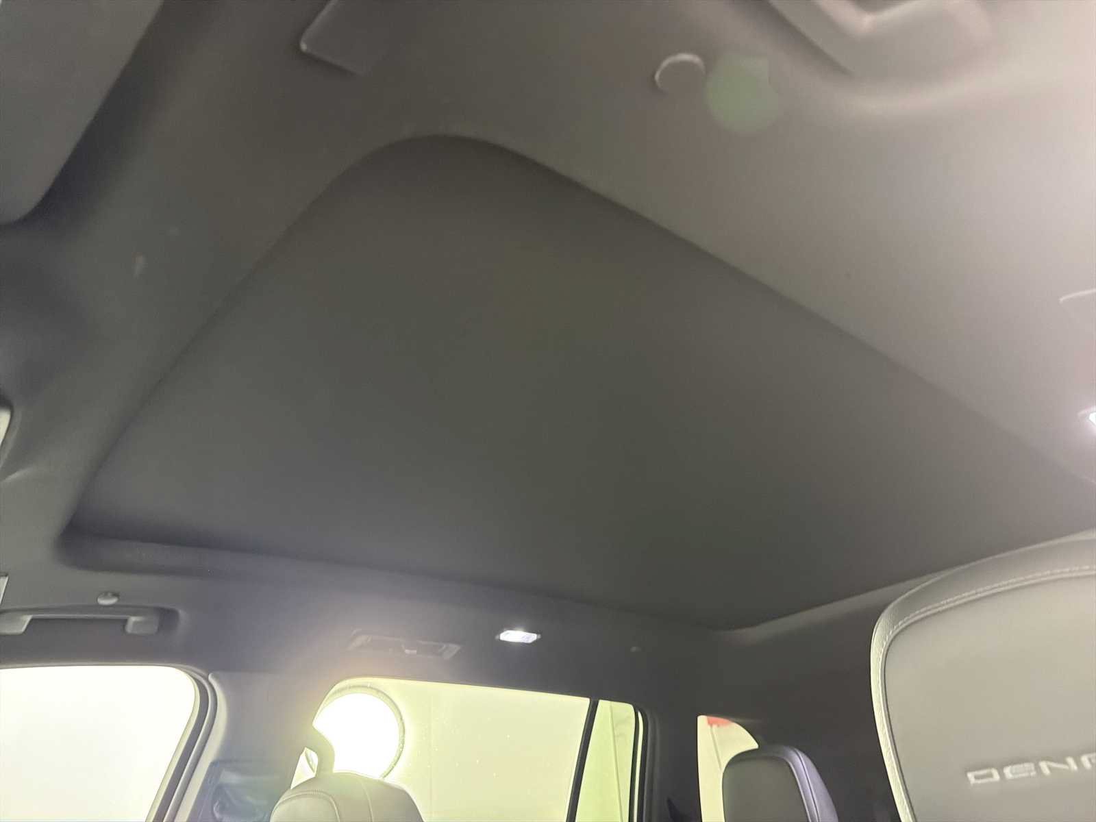 Used 2024 GMC Acadia Denali FWD image 34