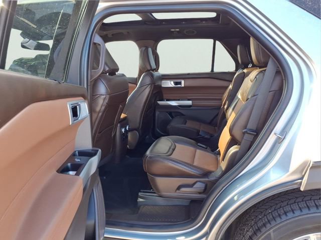 Used 2023 Ford Explorer King Ranch w/ Technology Package image 11