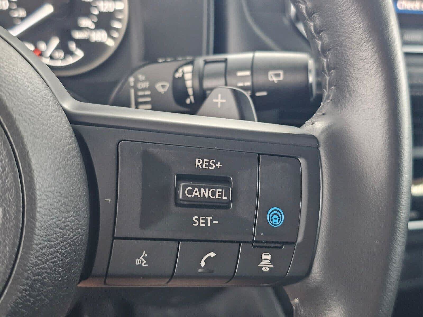 Used 2024 Nissan Rogue SV w/ SV Premium Package AWD/4WD image 29