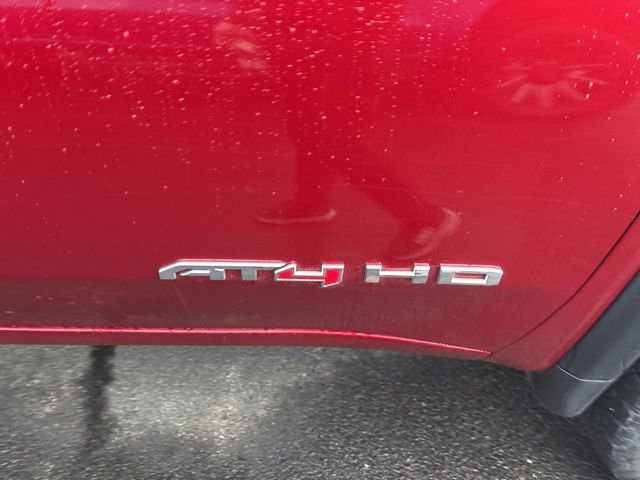 Used 2022 GMC Sierra 2500 AT4 w/ AT4 Preferred Package image 13