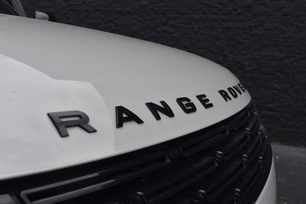 Used 2024 Land Rover Range Rover Sport SE AWD/4WD image 13