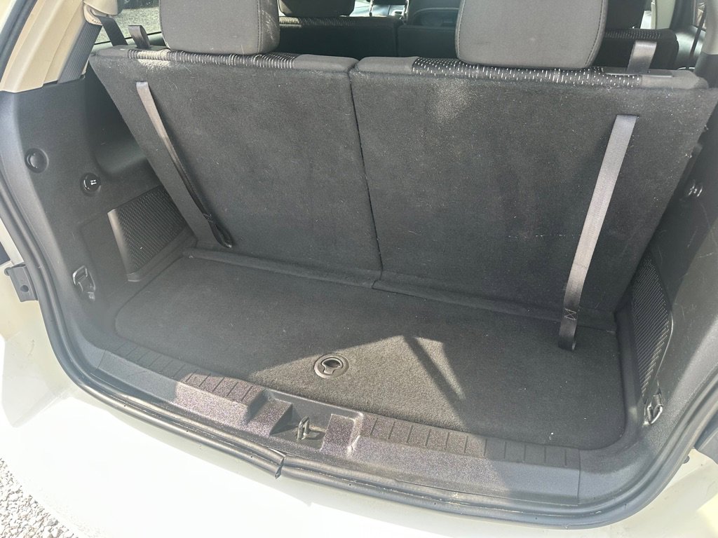 Used 2017 Dodge Journey SE w/ Flexible Seating Group image 12