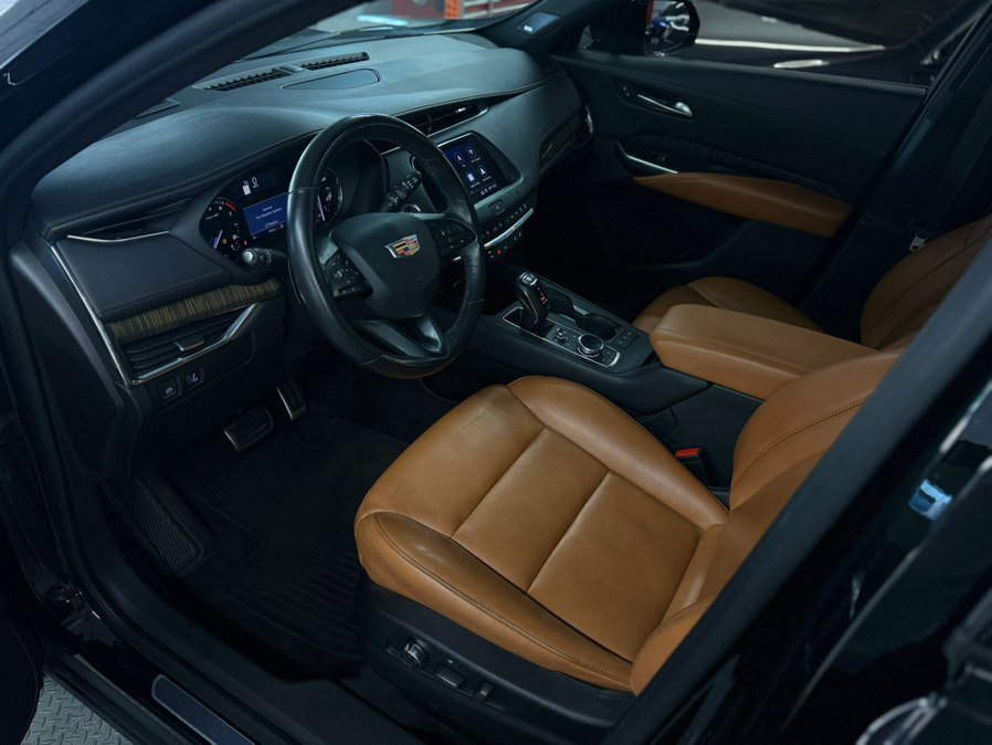 Used 2019 Cadillac XT4 Sport image 18