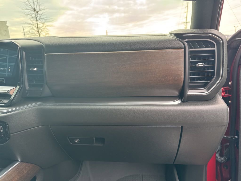 Used 2023 Chevrolet Silverado 1500 High Country w/ High Country Premium Package image 19