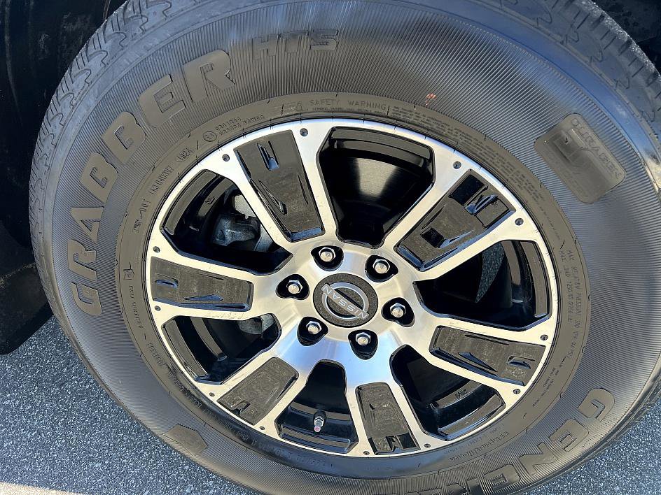 Used 2024 Nissan Titan SV w/ Accessory Utility Package image 12