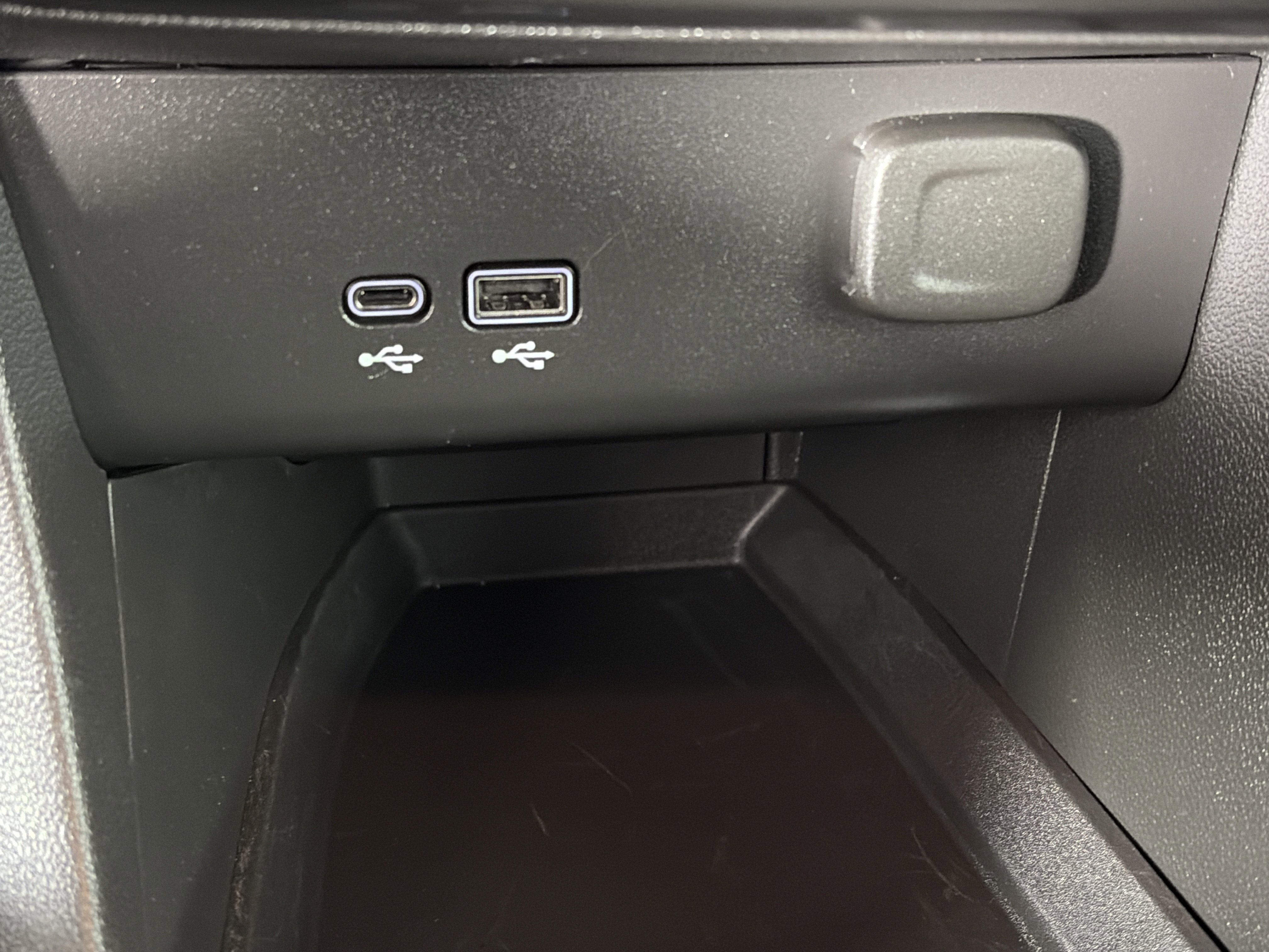 Certified 2025 Buick Encore GX Preferred AWD/4WD image 22