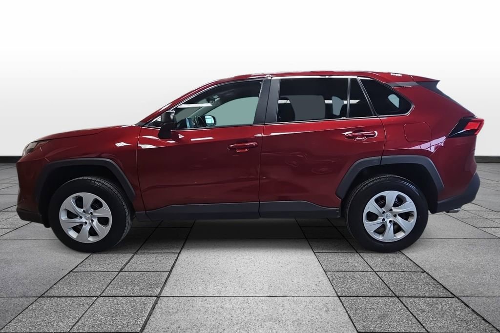 Used 2024 Toyota RAV4 LE AWD/4WD image 8