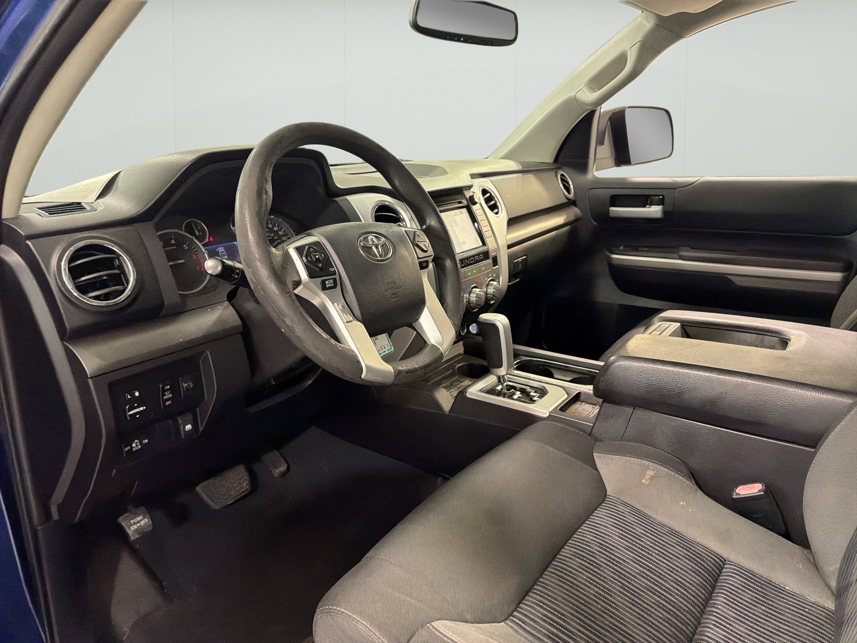 Used 2015 Toyota Tundra SR5 w/ SR5 Upgrade Package RWD image 13