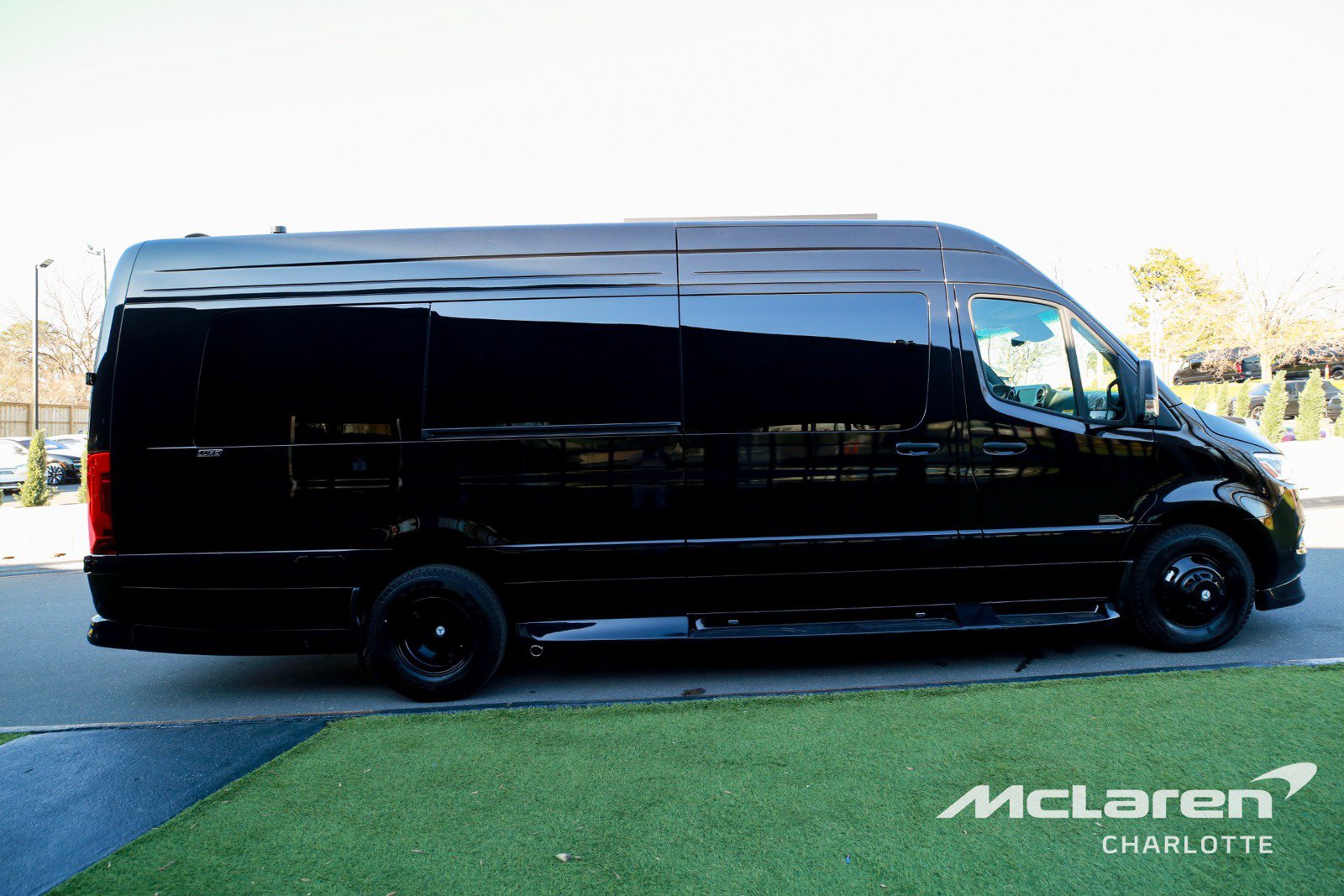 Used 2024 Mercedes-Benz Sprinter 3500 image 9