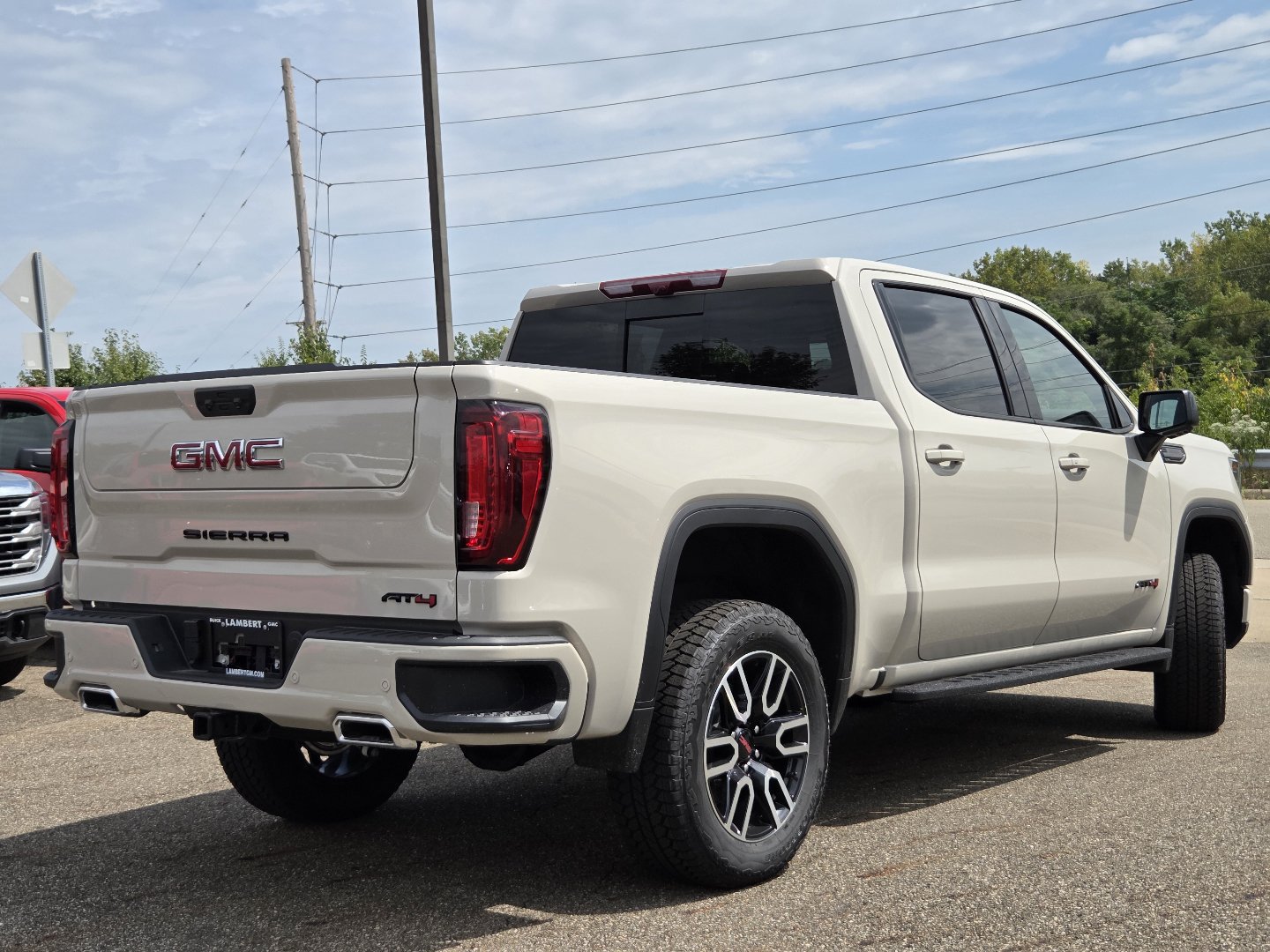 New 2026 GMC Sierra 1500 AT4 w/ AT4 Premium Package AWD/4WD image 20