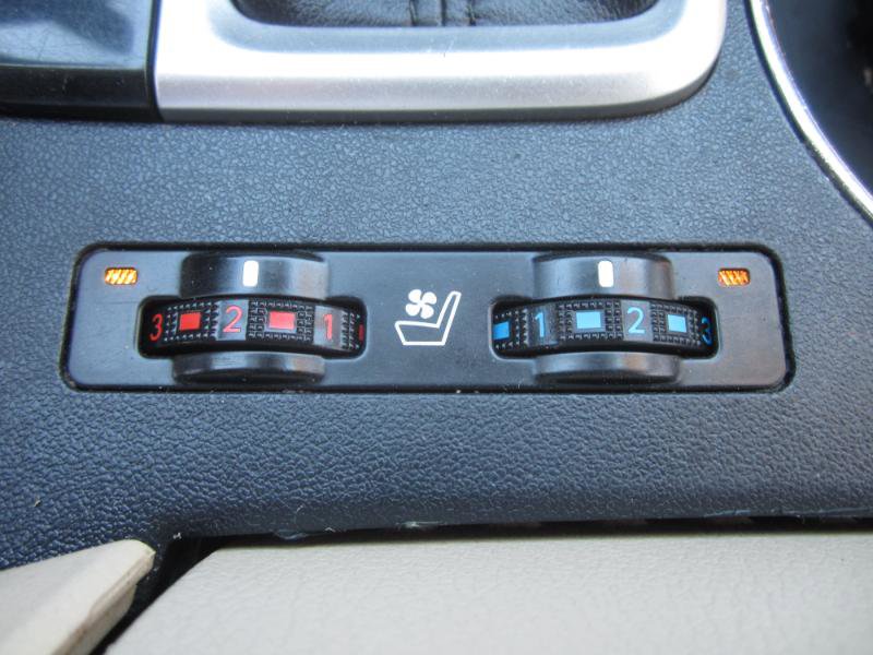 Used 2016 Toyota Highlander Limited Platinum image 50