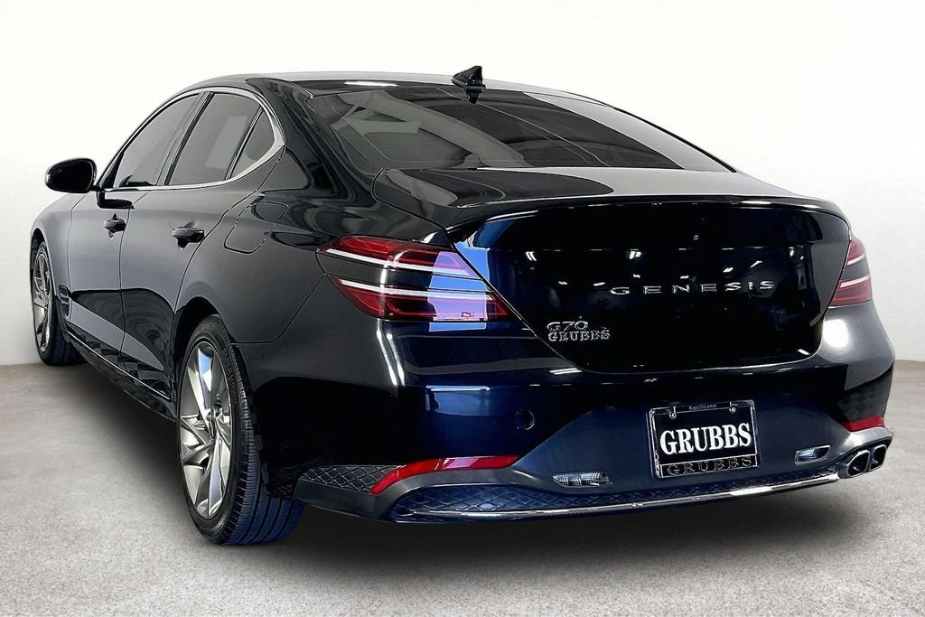 Used 2022 Genesis G70 2.0T RWD image 15