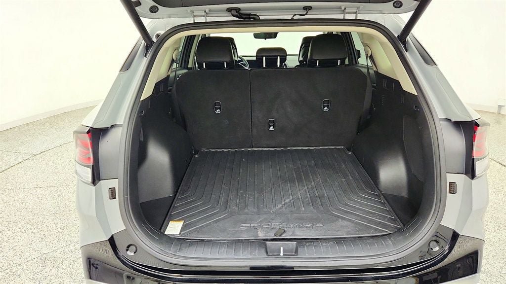 Used 2023 Kia Sportage SX FWD image 23