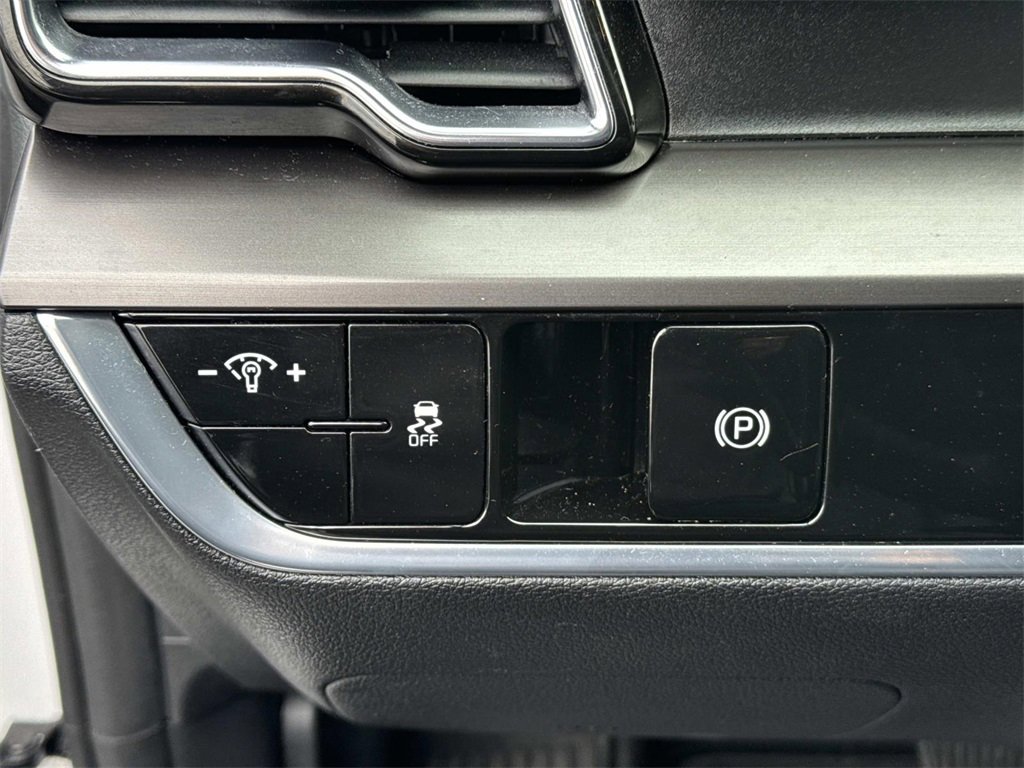 Used 2023 Kia Sportage EX image 36