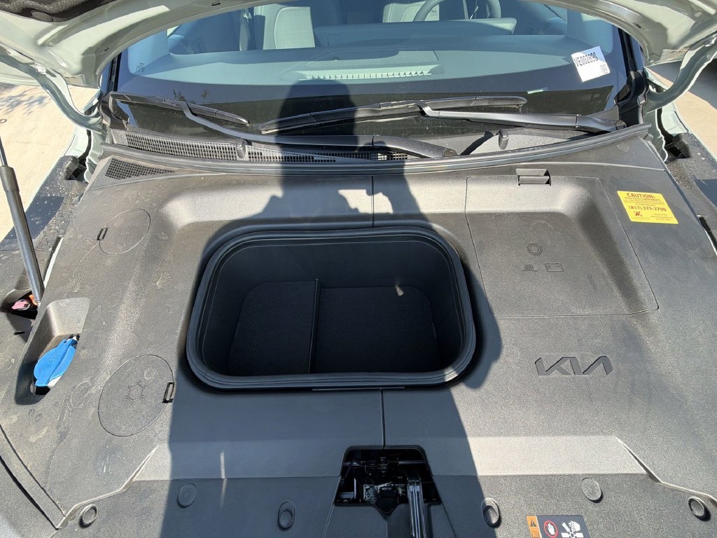 New 2027 Kia EV3 Wind FWD image 19