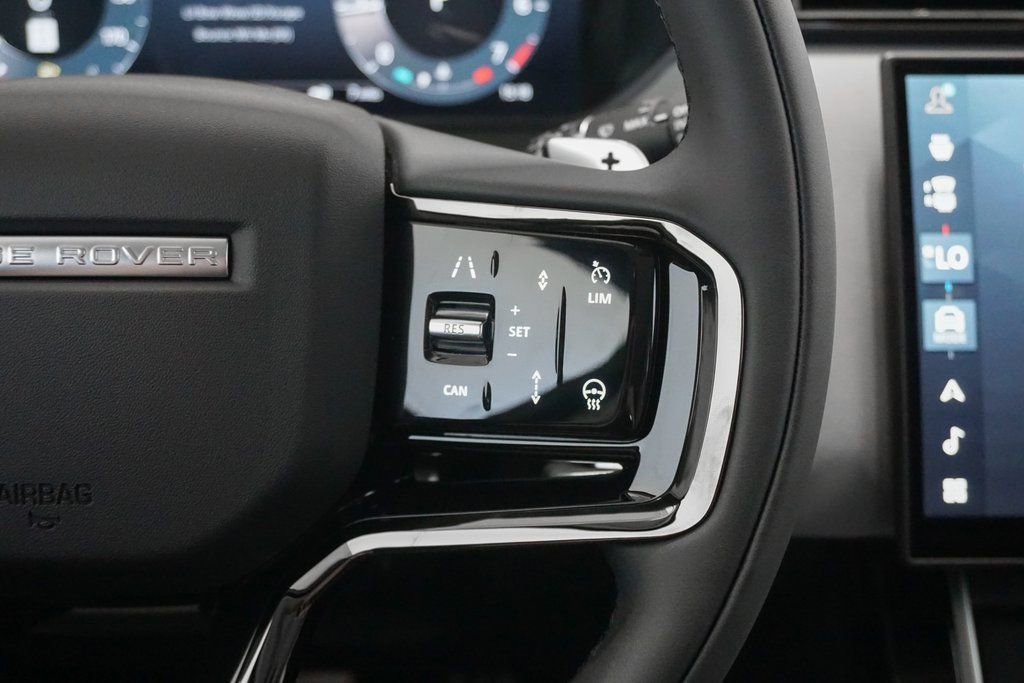 Used 2025 Land Rover Range Rover Velar Dynamic SE image 12