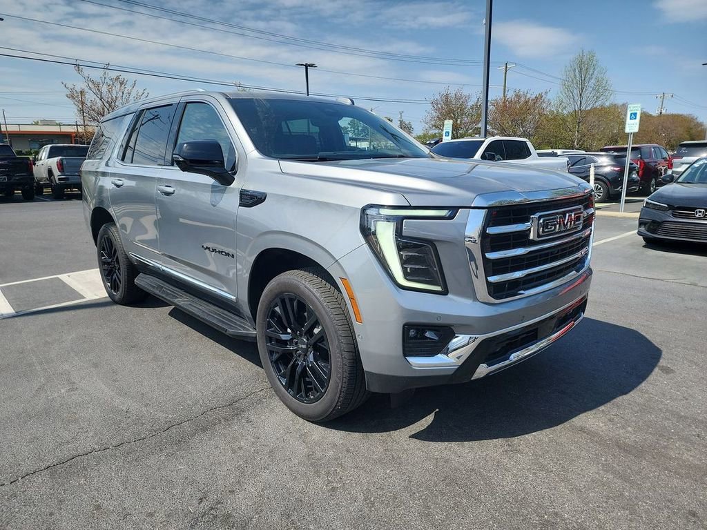 Certified 2025 GMC Yukon Elevation w/ Elevation Premium Package AWD/4WD image 2