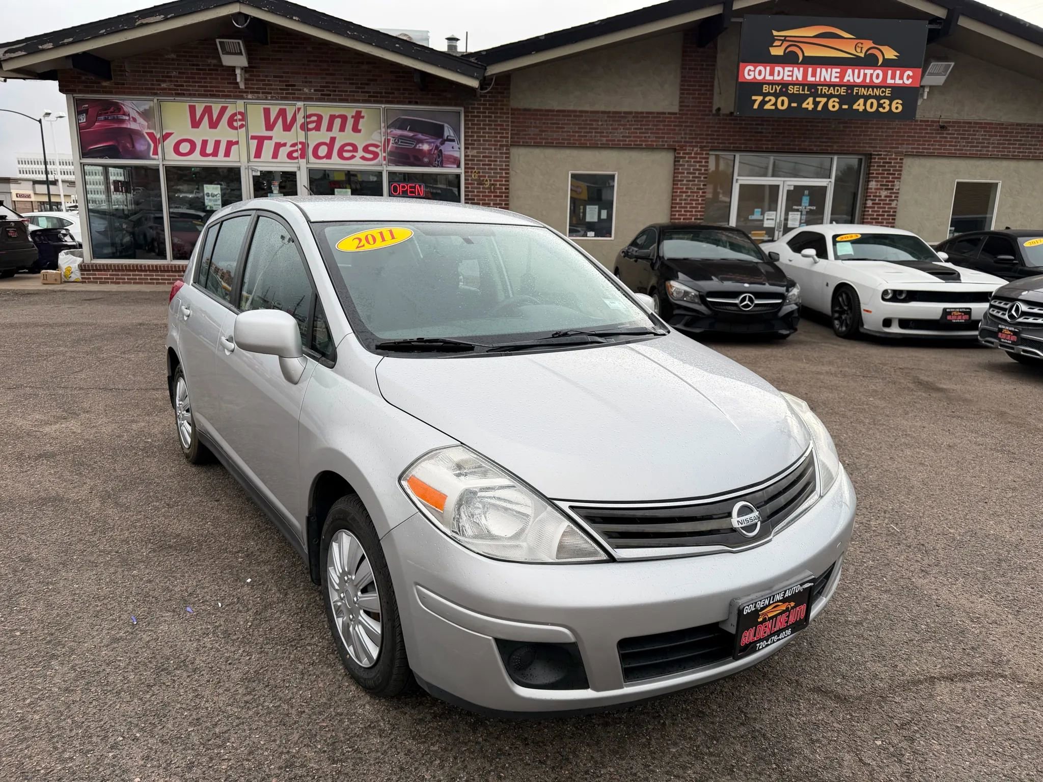 Used 2011 Nissan Versa 1.8 S w/ PWR Plus Pkg image 2