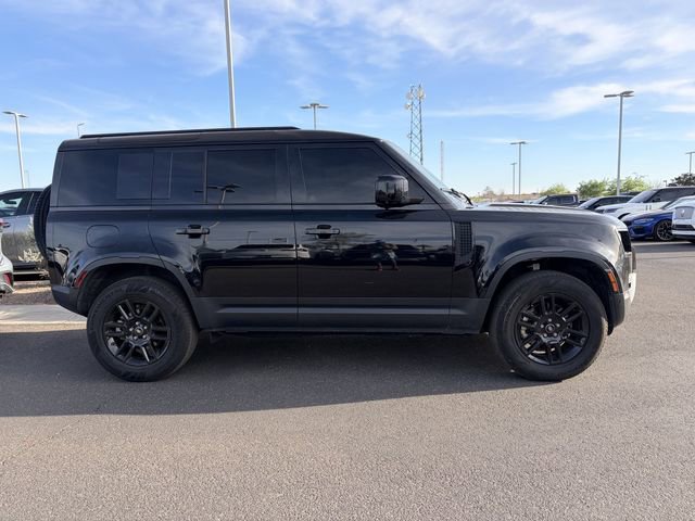 Used 2025 Land Rover Defender 110 S image 3