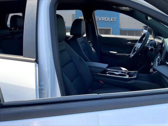 New 2027 Chevrolet Equinox LT w/ Convenience Package II FWD image 12