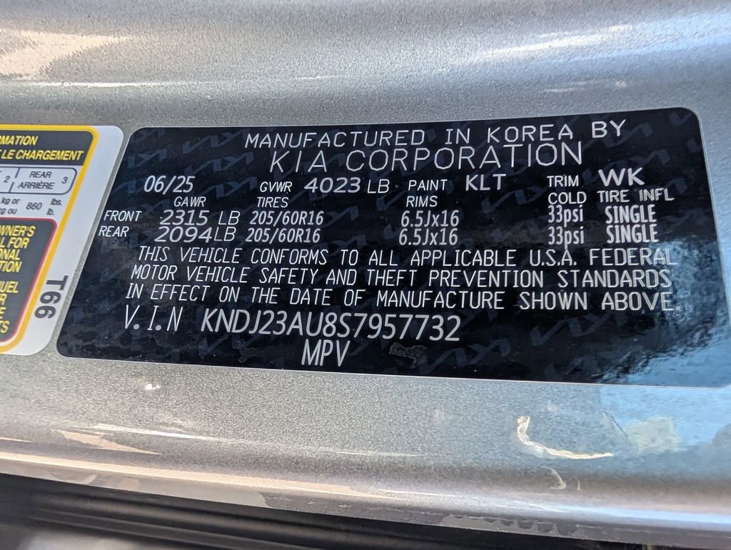 Used 2025 Kia Soul LX w/ LX Technology Package FWD image 22