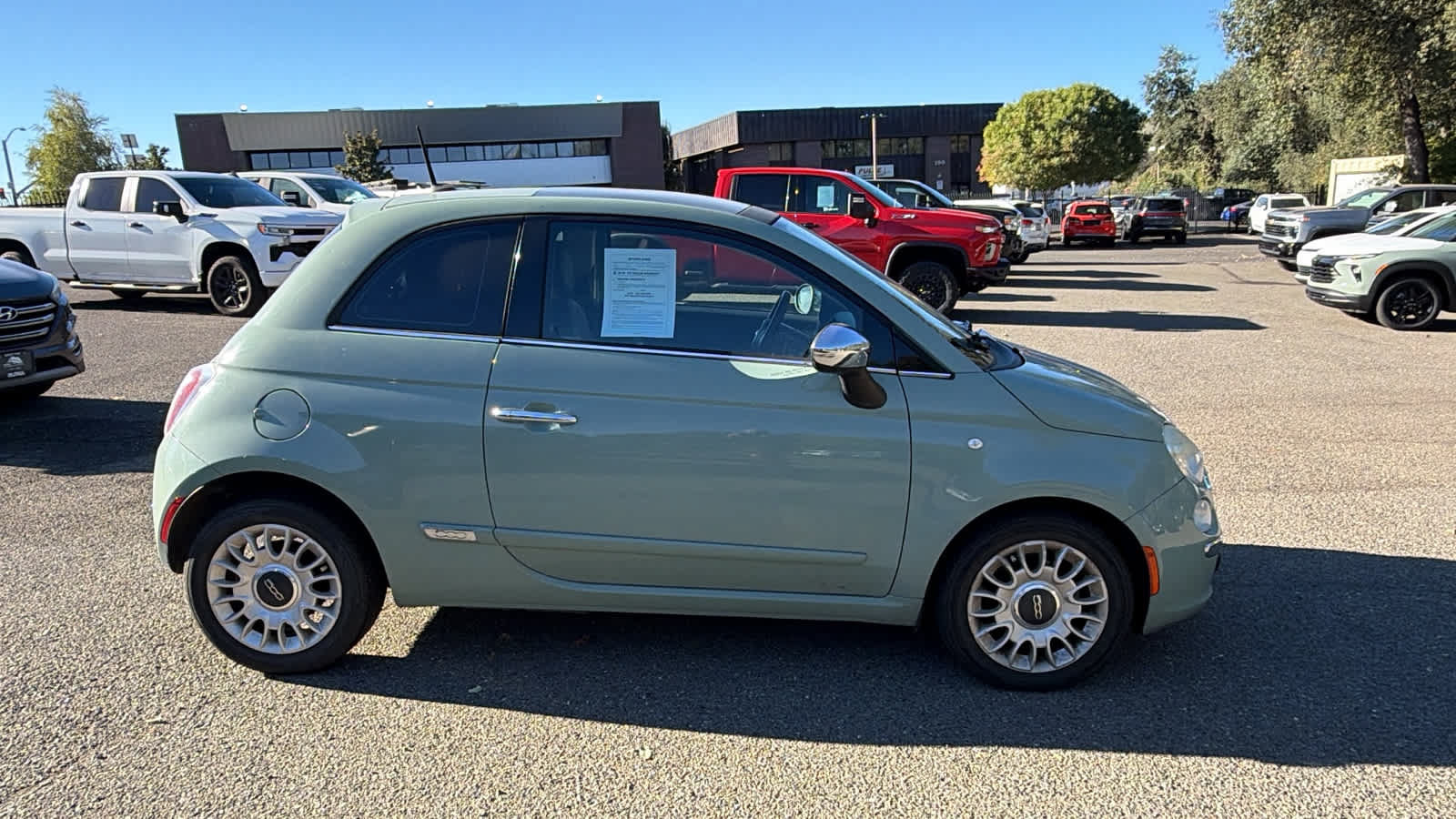 Used 2012 FIAT 500 Lounge w/ Luxury Leather Pkg FWD image 4