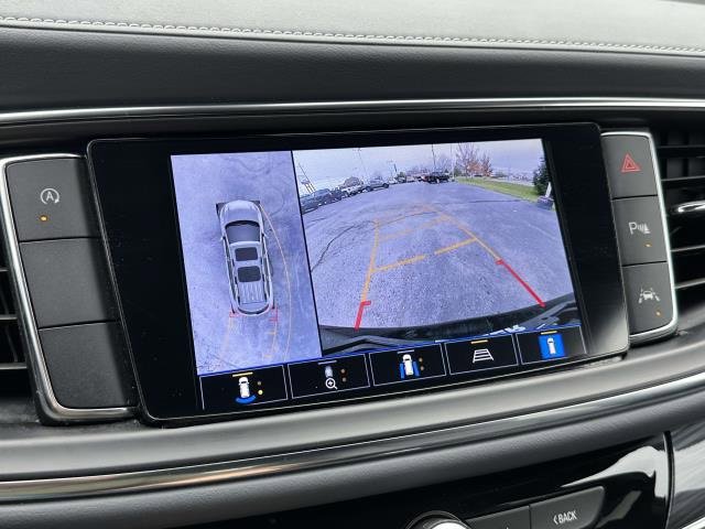 Used 2024 Buick Enclave Premium image 23