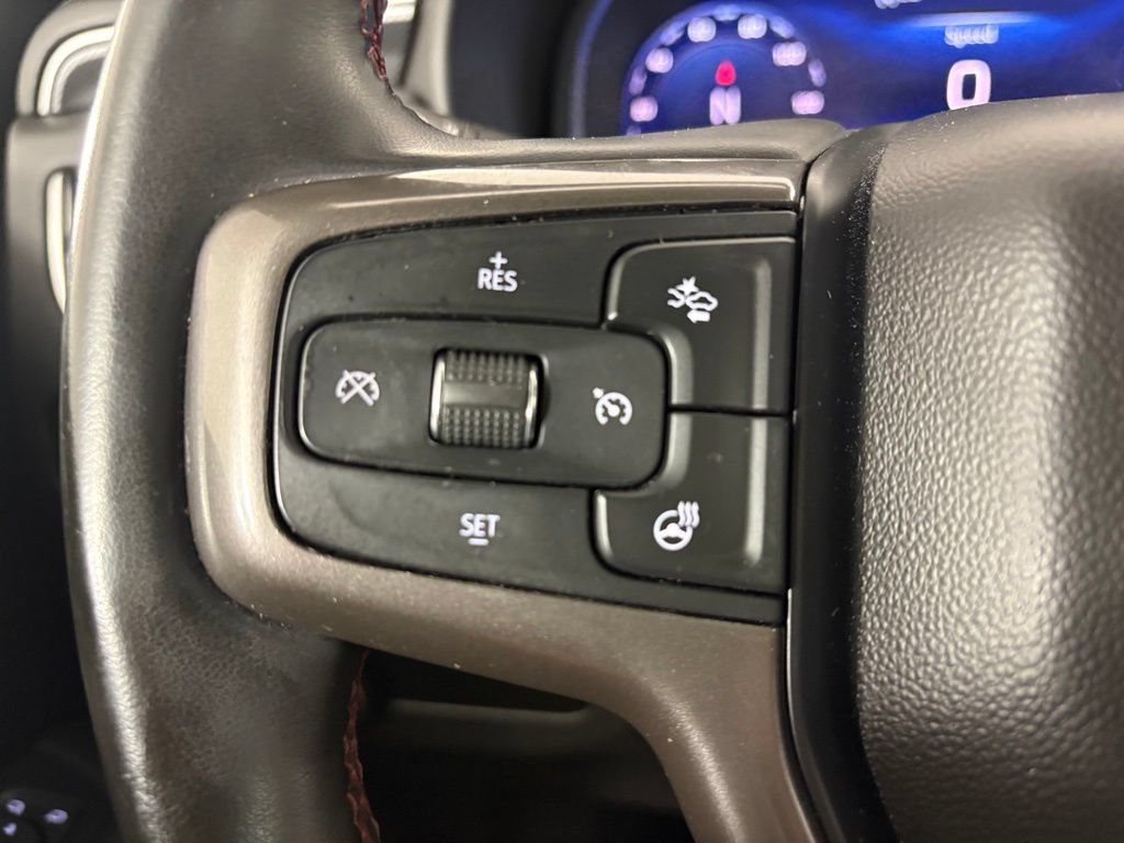 Used 2023 Chevrolet Suburban RST w/ Luxury Package RWD image 22