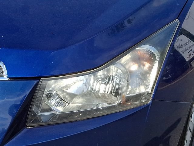 Used 2013 Chevrolet Cruze LS FWD image 9