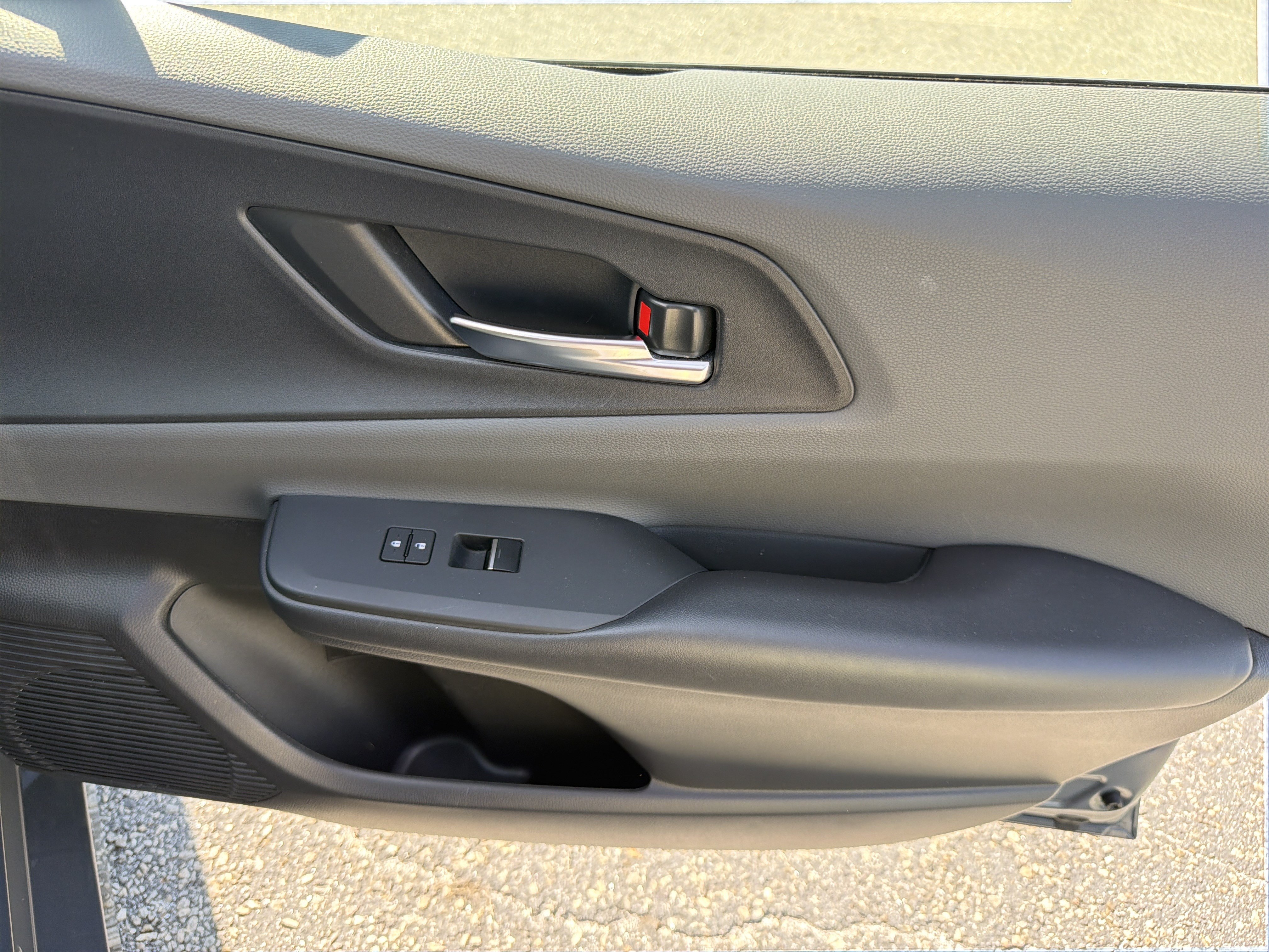 Certified 2024 Toyota Prius XLE AWD/4WD image 25