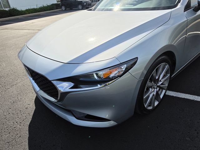 Used 2019 MAZDA MAZDA3 Sedan FWD image 15