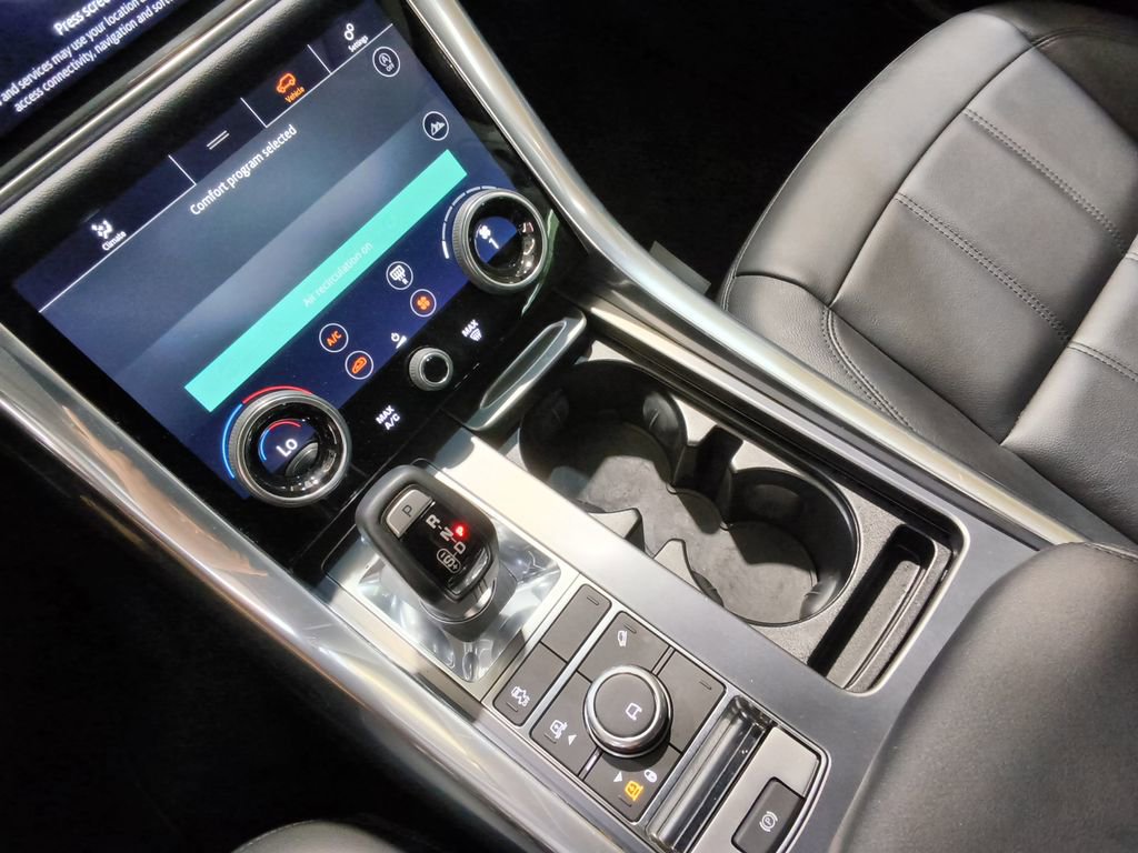 Used 2019 Land Rover Range Rover Sport SE image 22