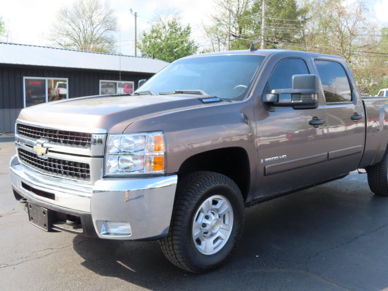Used 2008 Chevrolet Silverado 2500 LTZ w/ Safety Package AWD/4WD image 10