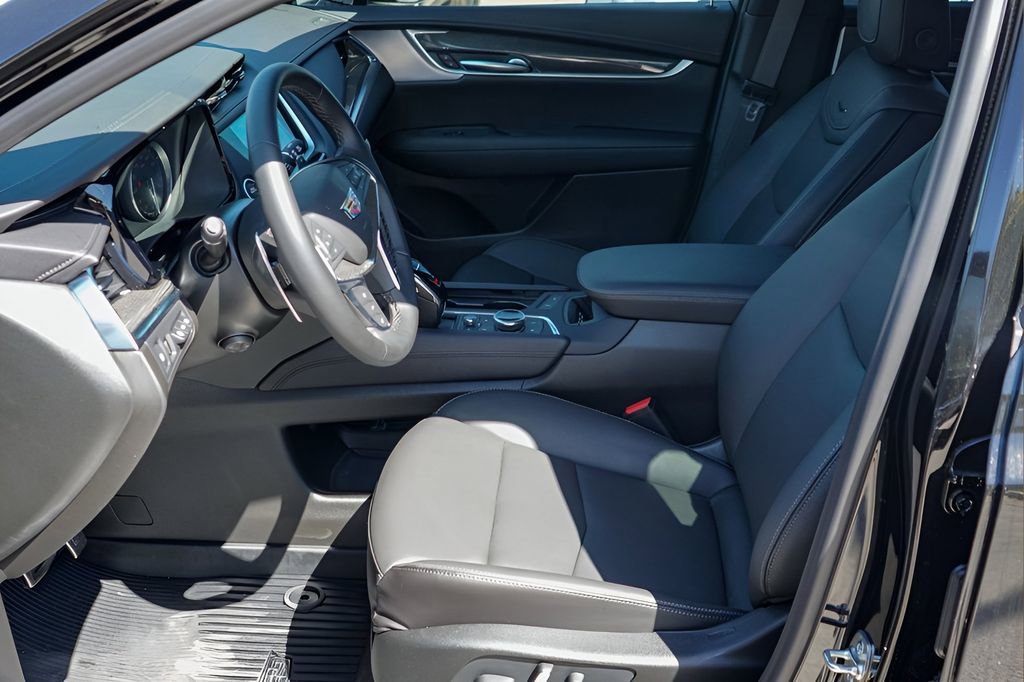 New 2026 Cadillac XT5 Sportv w/ LPO, Onyx Lite Package image 10