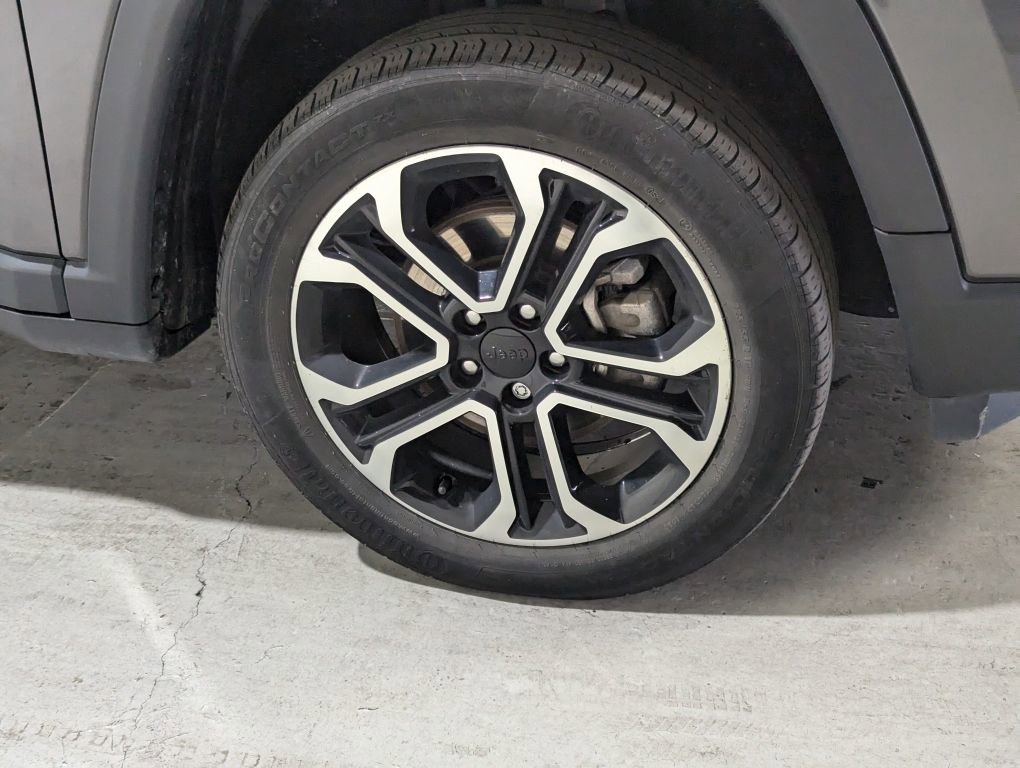 Certified 2022 Jeep Compass Limited image 11