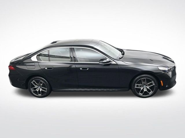 New 2026 BMW 540i xDrive w/ Premium Package AWD/4WD image 25