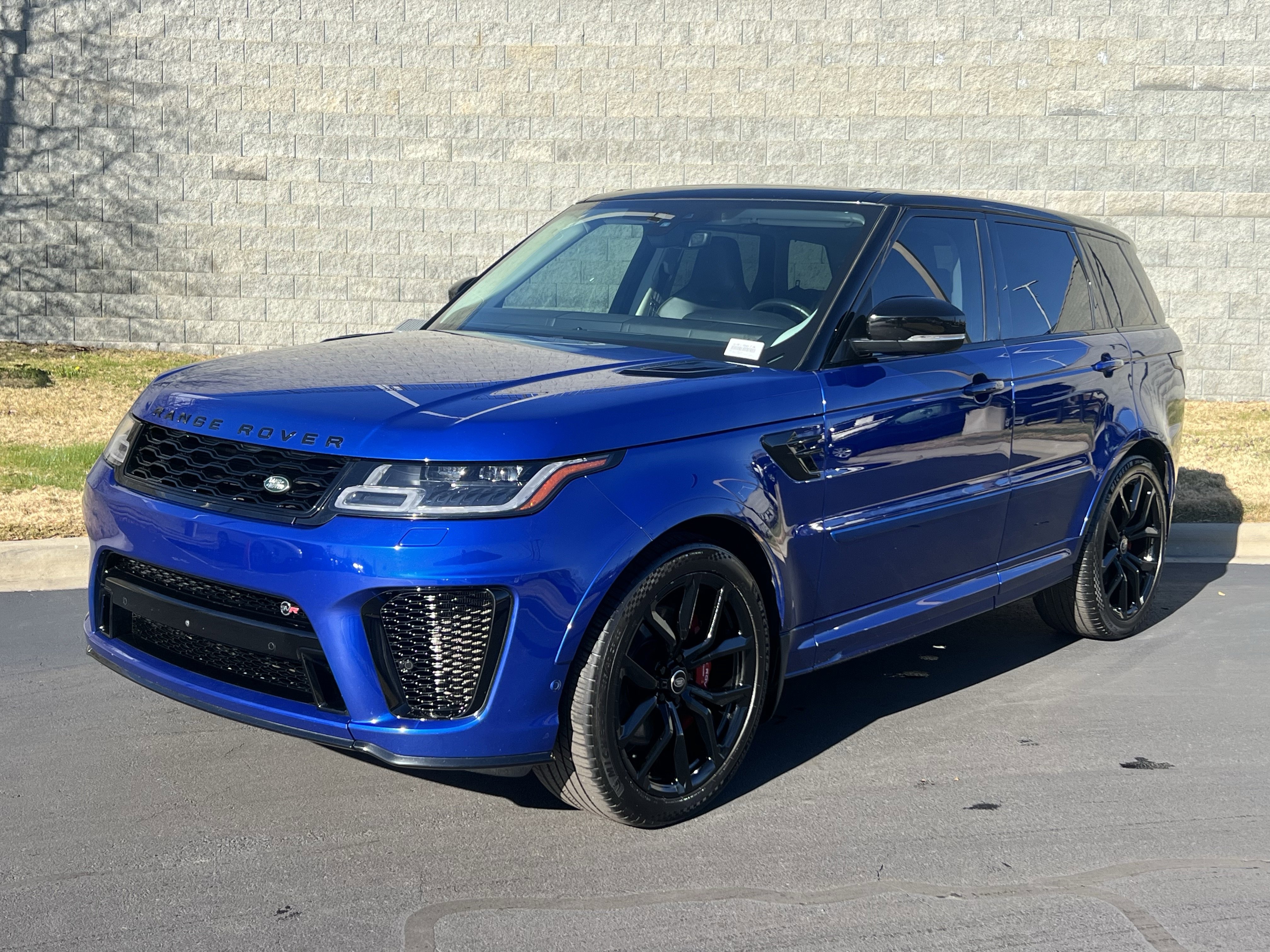 Used 2022 Land Rover Range Rover Sport SVR image 1