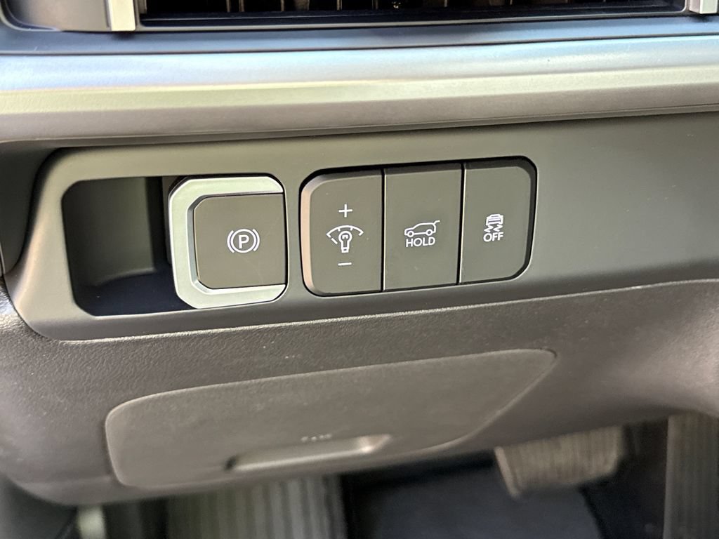 Used 2026 Hyundai Santa Fe SEL FWD image 21