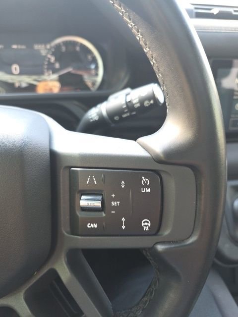 Used 2023 Land Rover Defender 110 X-Dynamic SE image 19
