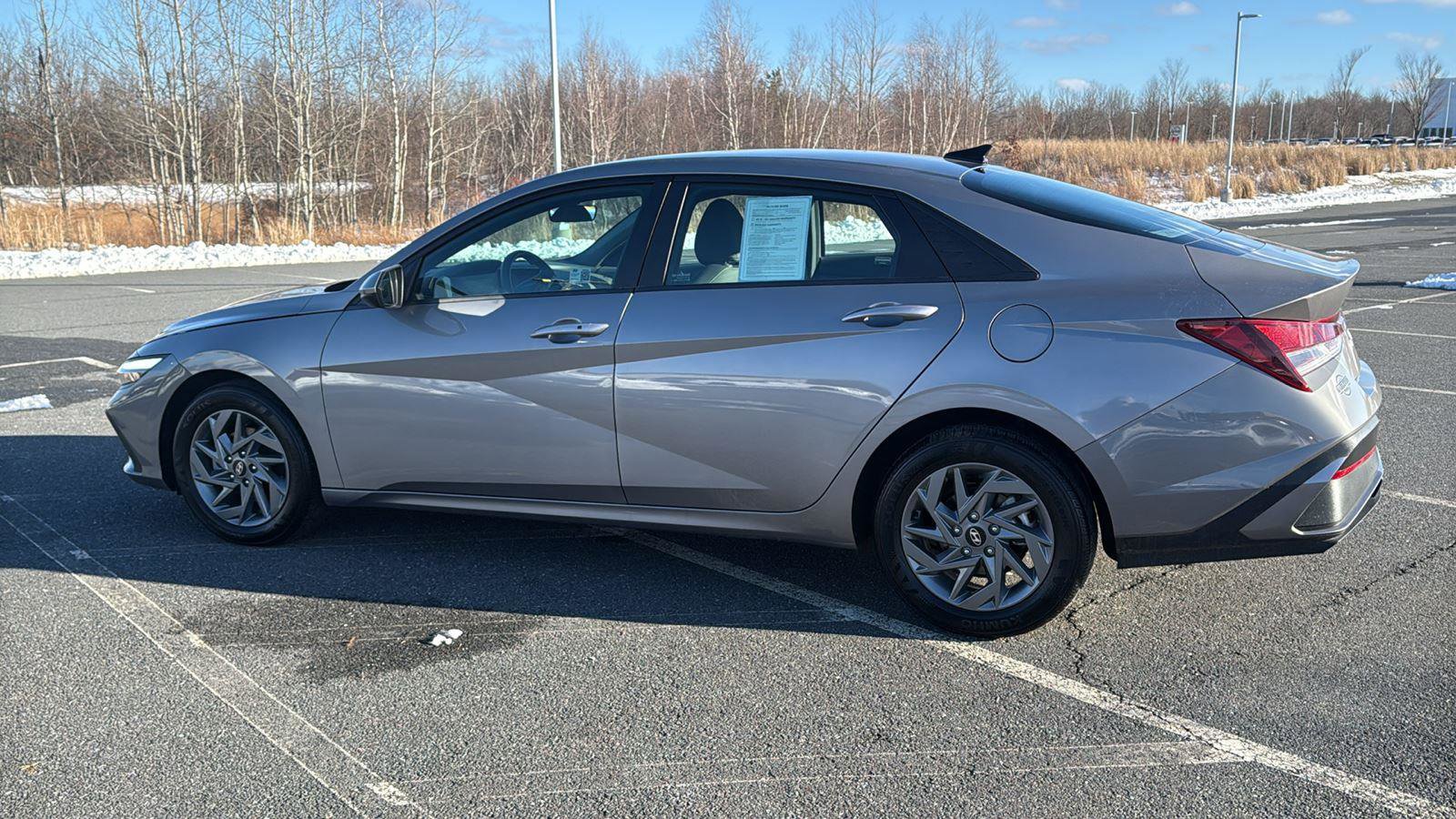 Used 2024 Hyundai Elantra SEL image 10