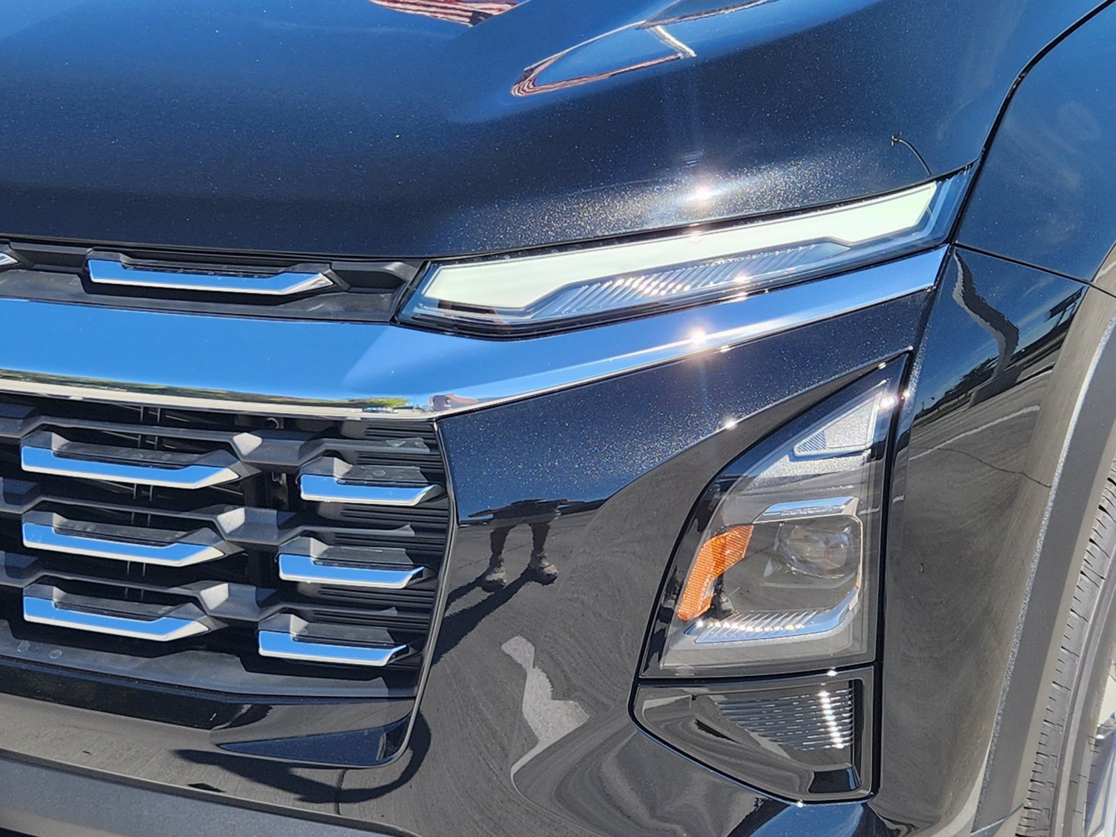 New 2027 Chevrolet Equinox LT w/ Convenience Package II FWD image 8