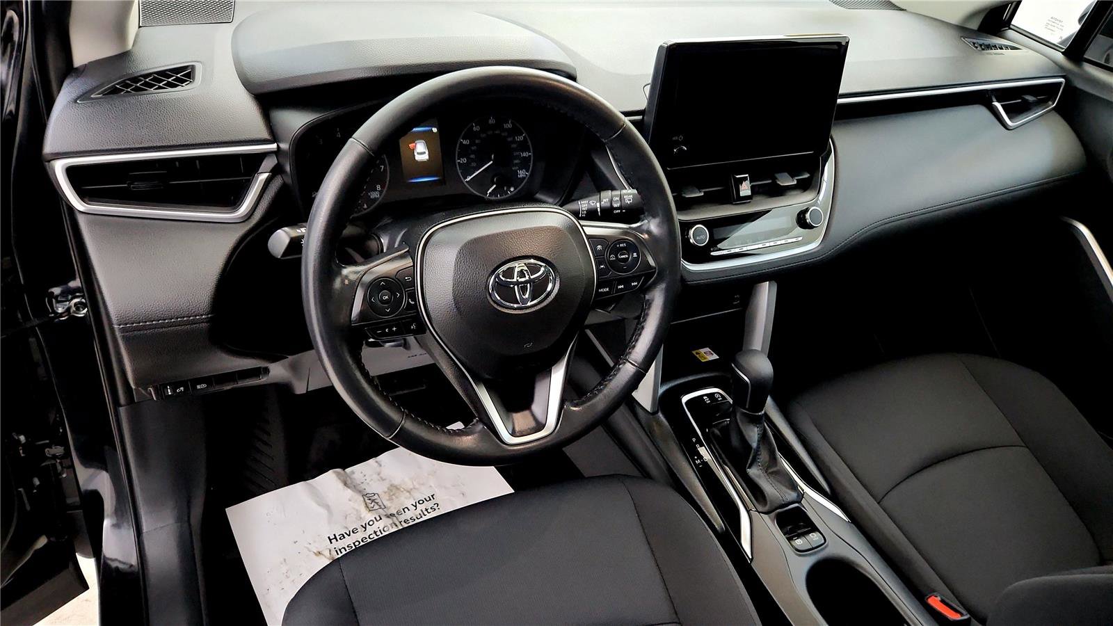 Used 2023 Toyota Corolla Cross LE w/ Moonroof Package image 24