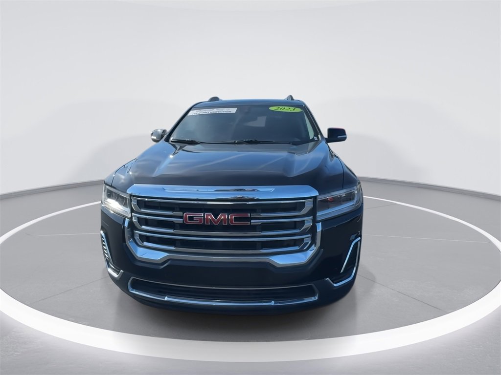 Used 2023 GMC Acadia SLE w/ Driver Convenience Package image 5