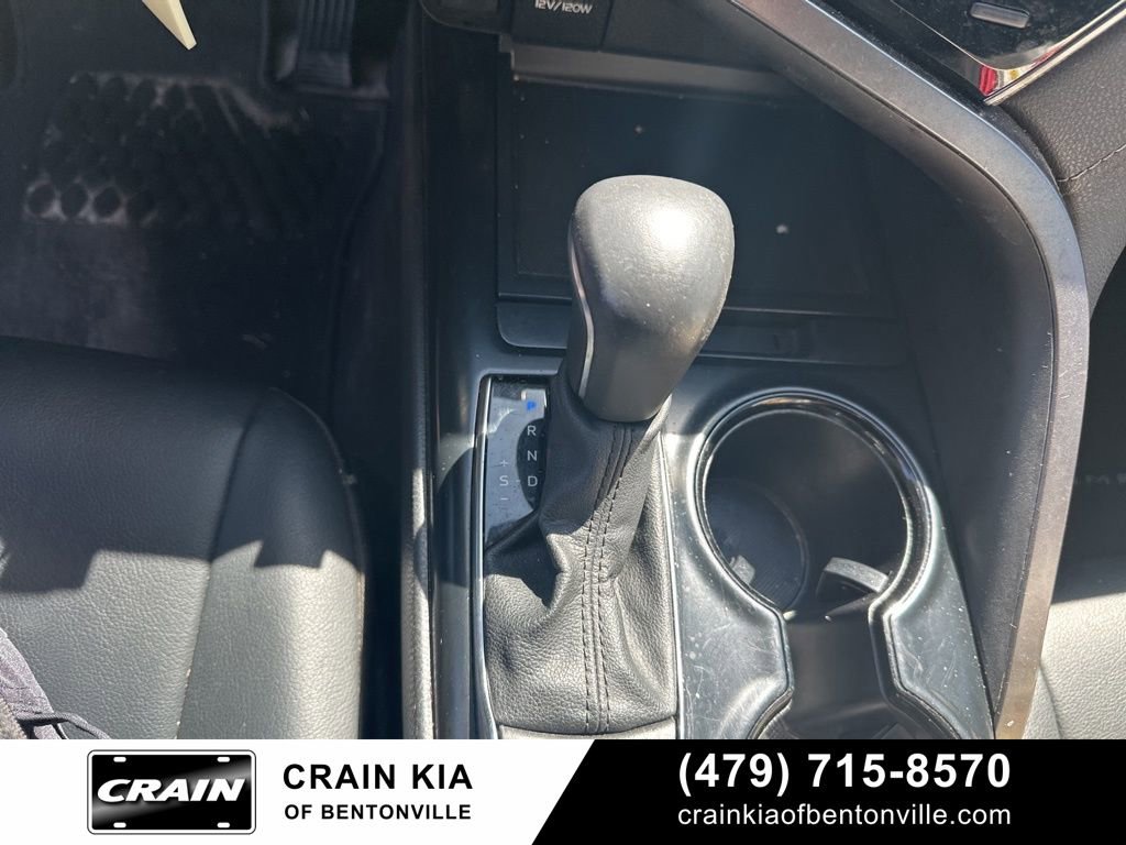 Used 2020 Toyota Camry SE image 27