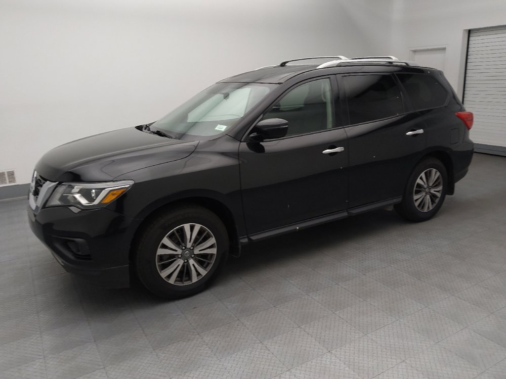 Used 2019 Nissan Pathfinder S AWD/4WD image 2