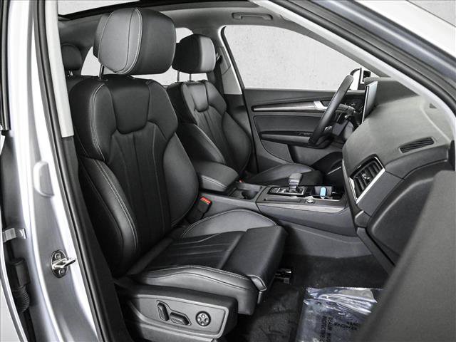 Certified 2024 Audi Q5 2.0T Premium w/ Convenience Package AWD/4WD image 23